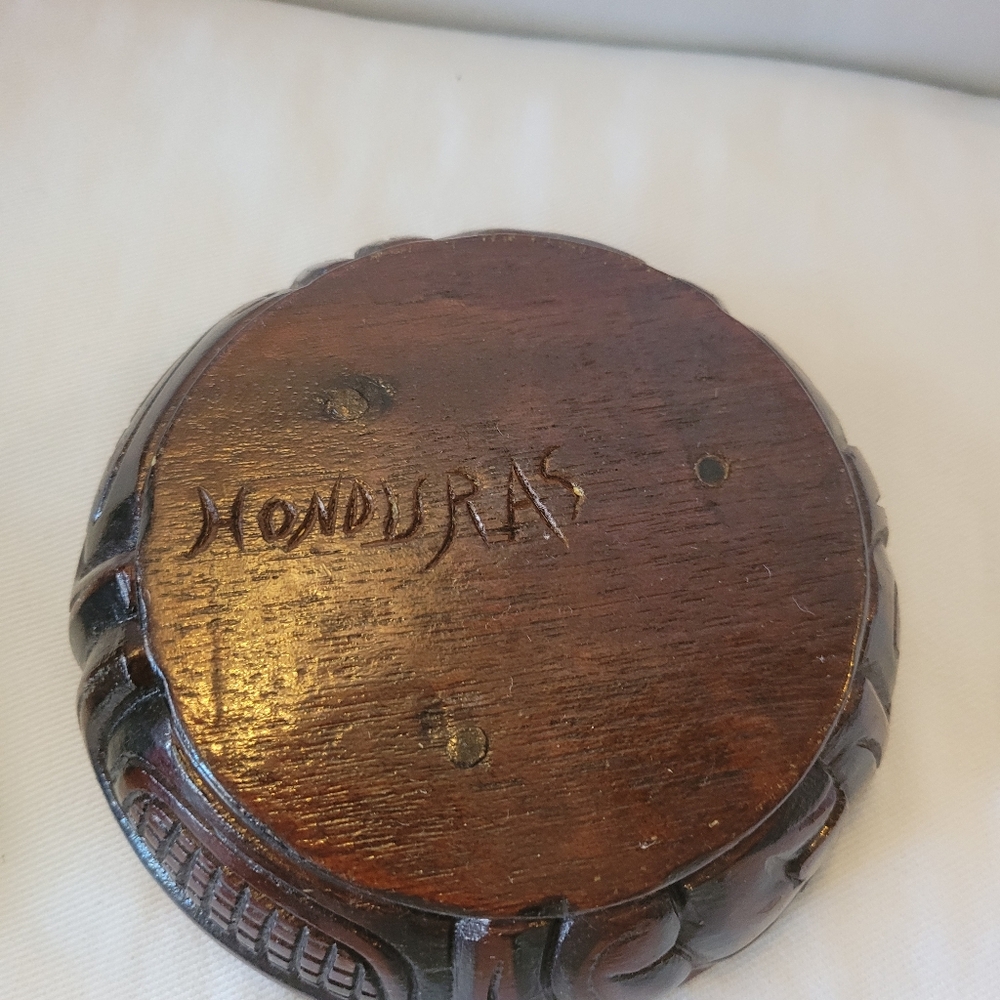 Vintage Hand Carved Wood 6” Round Salad Bowls Set of 4 - Picture 8 of 12